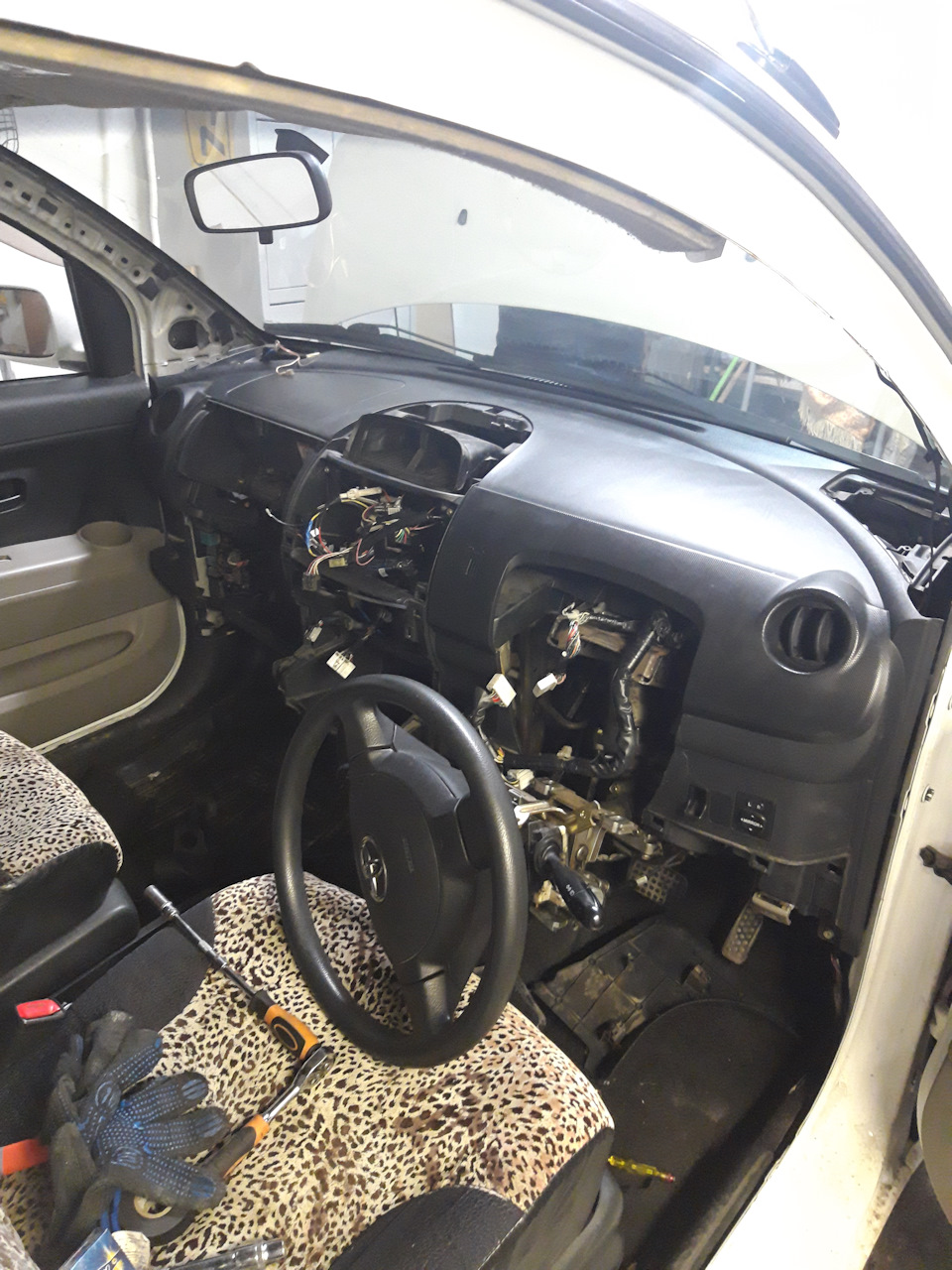 ⇒ Моторчик печки - Nissan Tiida (1G), 1,6 л, 2007 года своими руками DRIVE2