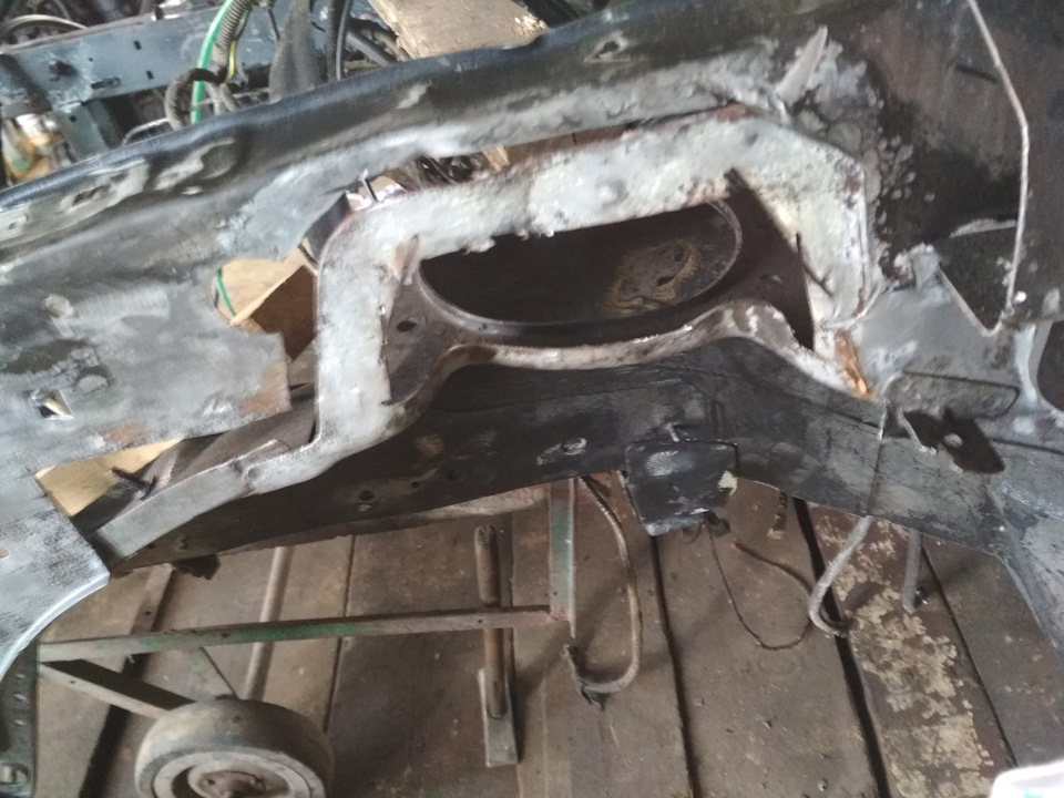 Зеркала от Форд Эскорт — ИЖ 2126, 1,6 л, 2003 года | своими руками | DRIVE2