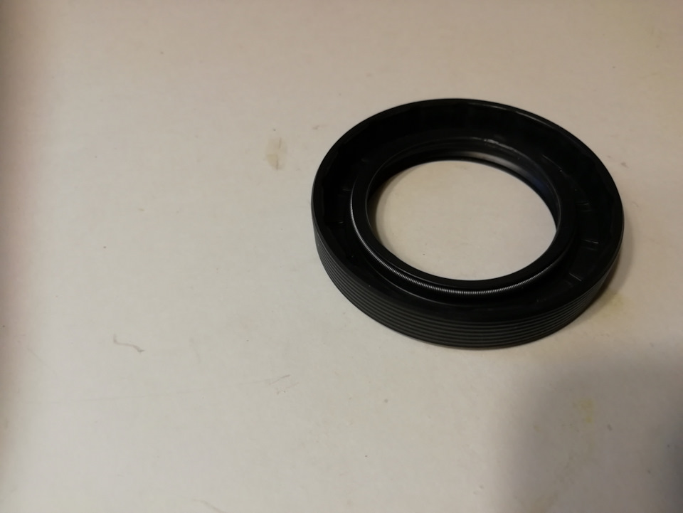 Сальник дифференциала exeed txl. Сальник дифференциала. Сальник дифференциала. 9031138068 toyota сальник хвостовика. 4 левый артикул.