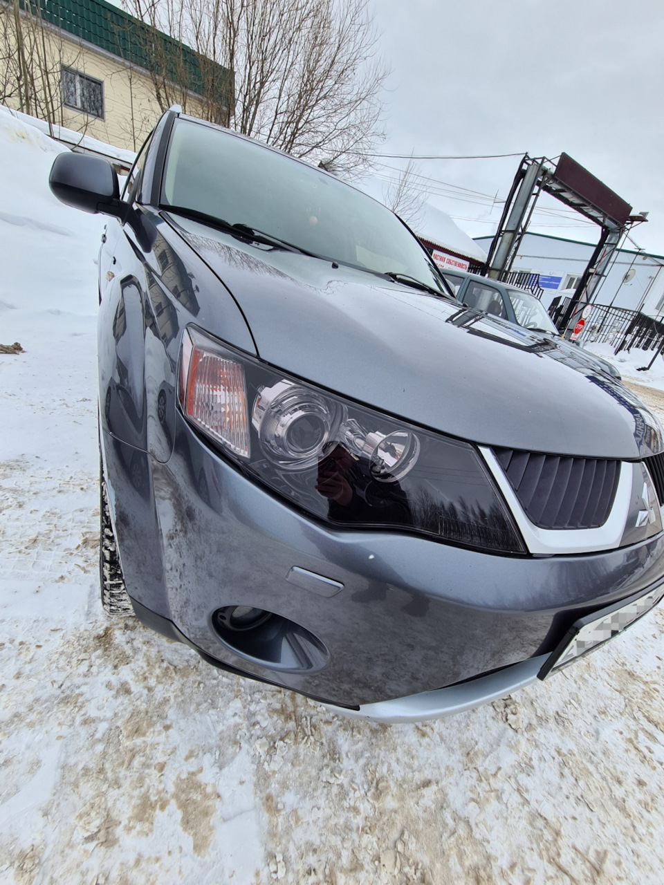 Bi-led линзы и бронепленка — Mitsubishi Outlander XL, 3 л, 2008 года |  тюнинг | DRIVE2