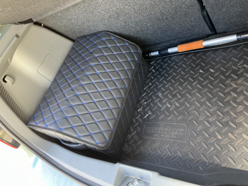 Подлокотник — Suzuki SX4 (1G), 1,6 л, 2011 года | аксессуары | DRIVE2