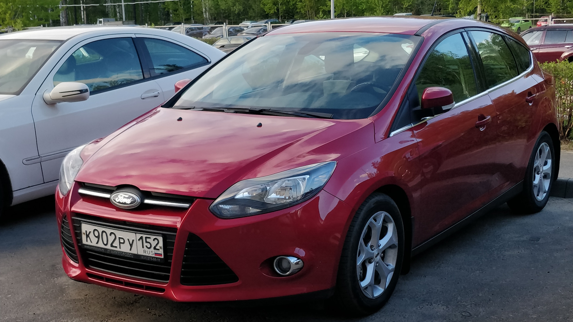 Ford Focus III Hatchback 1.6 бензиновый 2012 | Candy Red на DRIVE2