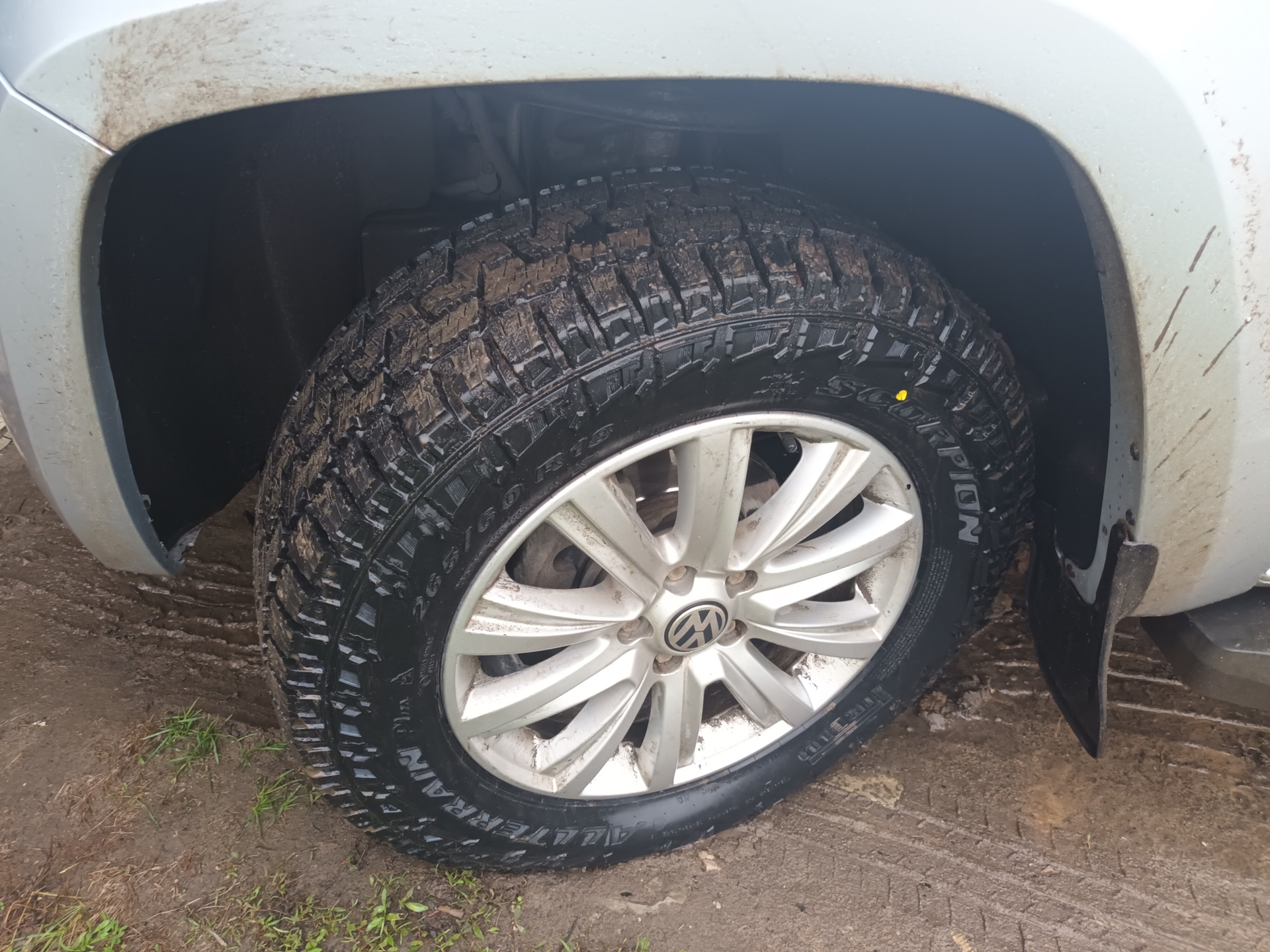 летняя резина на амарок Pirelli Scorpion All Terrain Plus 110H 265/60 ...