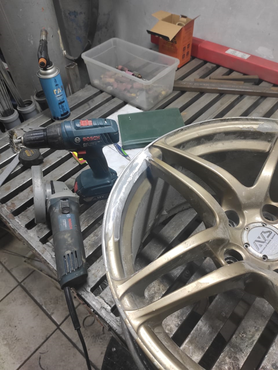 полимеркрас, москва. аргон диски. 20 дюймов шиномонтаж. правка дисков без покраски. Roal диски ремонт.