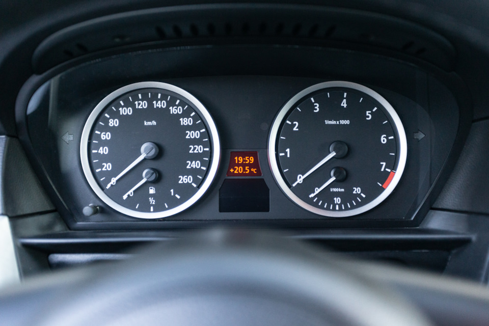 Фото в бортжурнале BMW 5 series (E60)