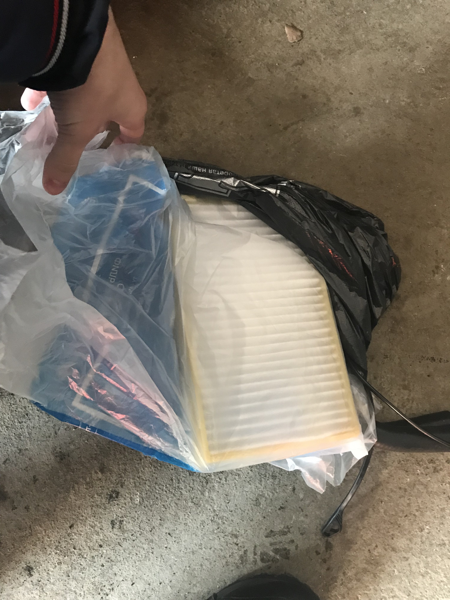 [23] Замена радиатора печки, свечей, фильтров — LADA Калина универсал ...