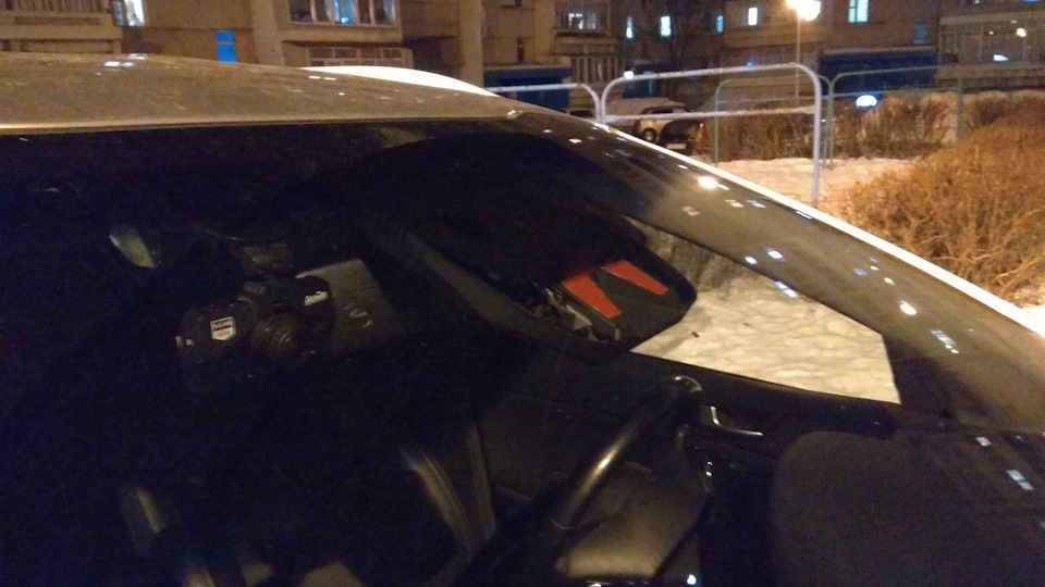 Ассистент удержания автомобиля в полосе движения lka