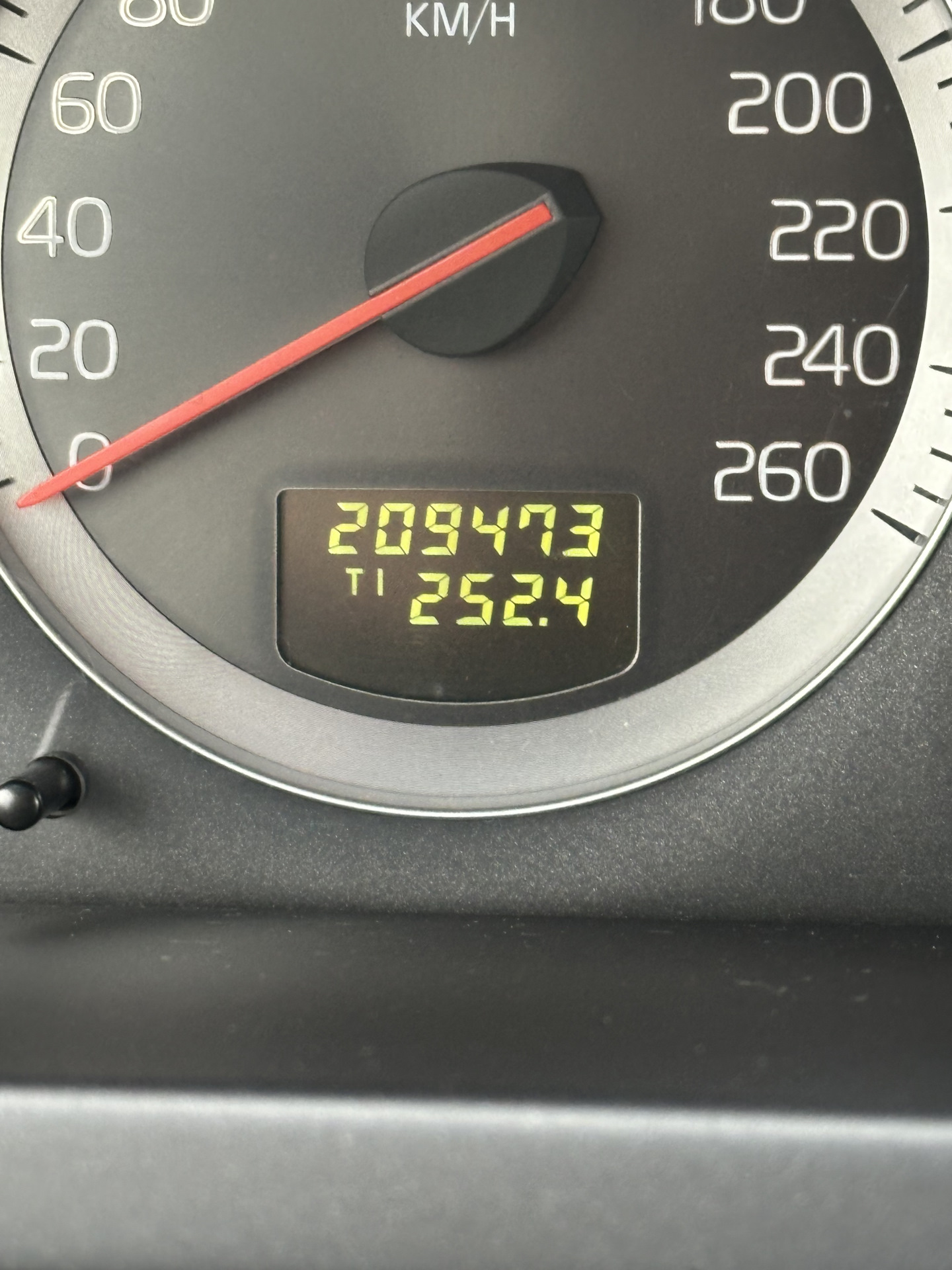 Замена масла в угловой — Volvo XC90 (1G), 2,4 л, 2009 года | визит на ...