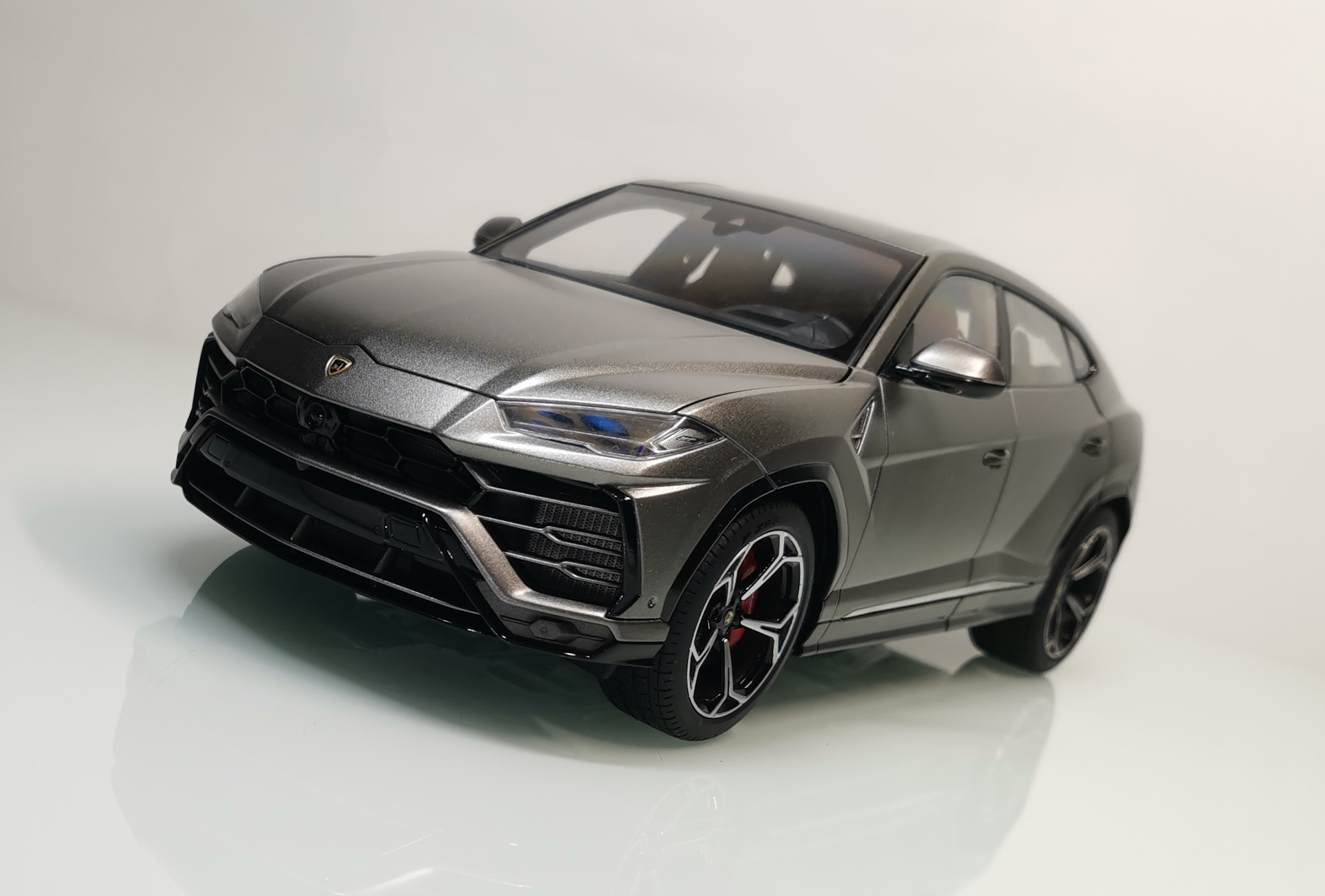 Lamborghini Urus drive2