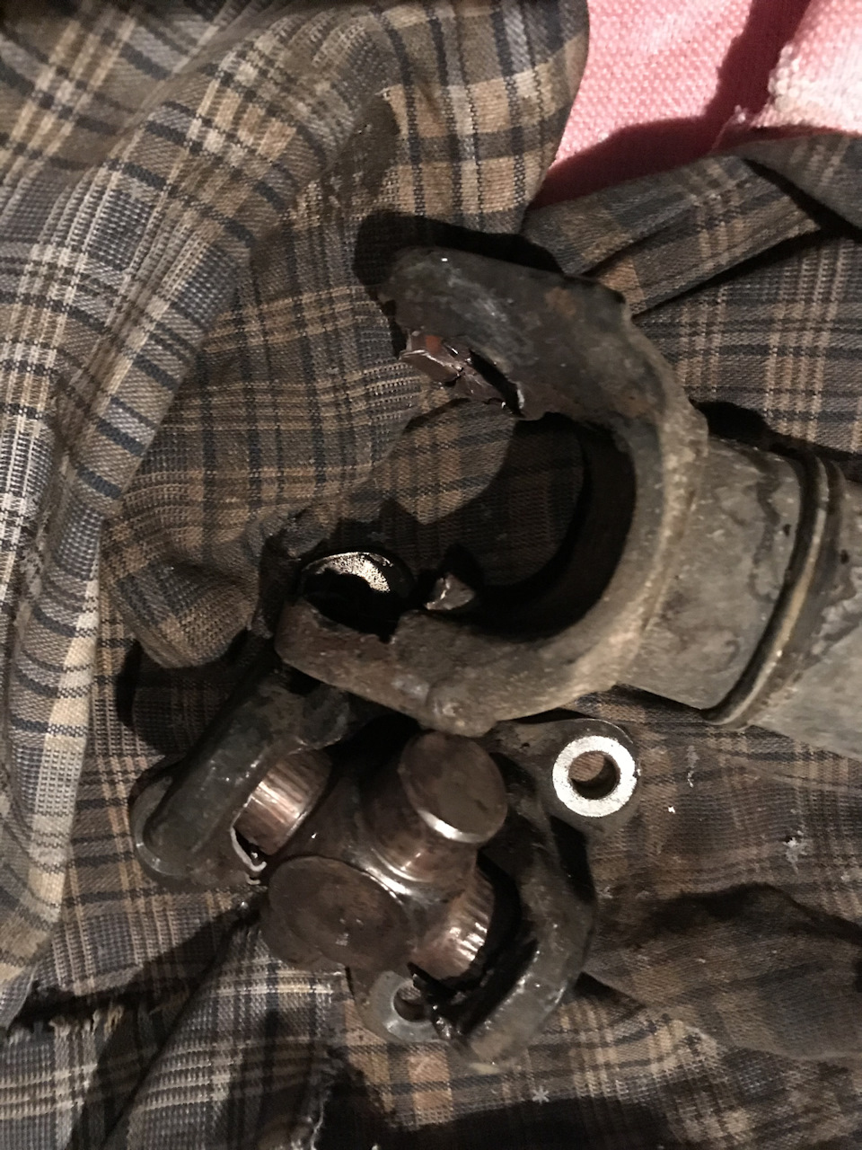 Отвалился передний кардан — BMW 5 series (F10), 3 л, 2012 года ...