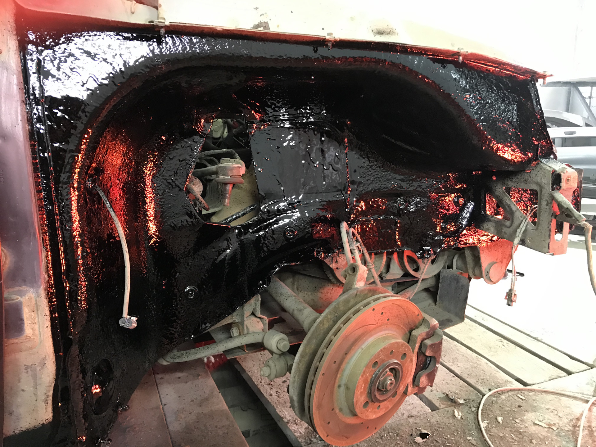 Гравировка правого переднего крыла Приора — DRIVE2