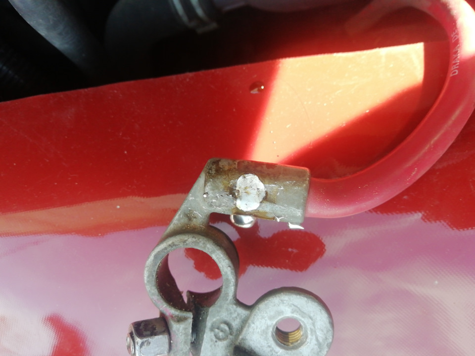 Пропайка клемм аккумулятора Опель Зафира Б / Opel Zafira B — Opel ...