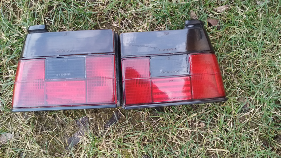 Уже отполированы, осталось протереть от остатков пасты. — Volkswagen Jetta II. Запчасти на фото: 4110058