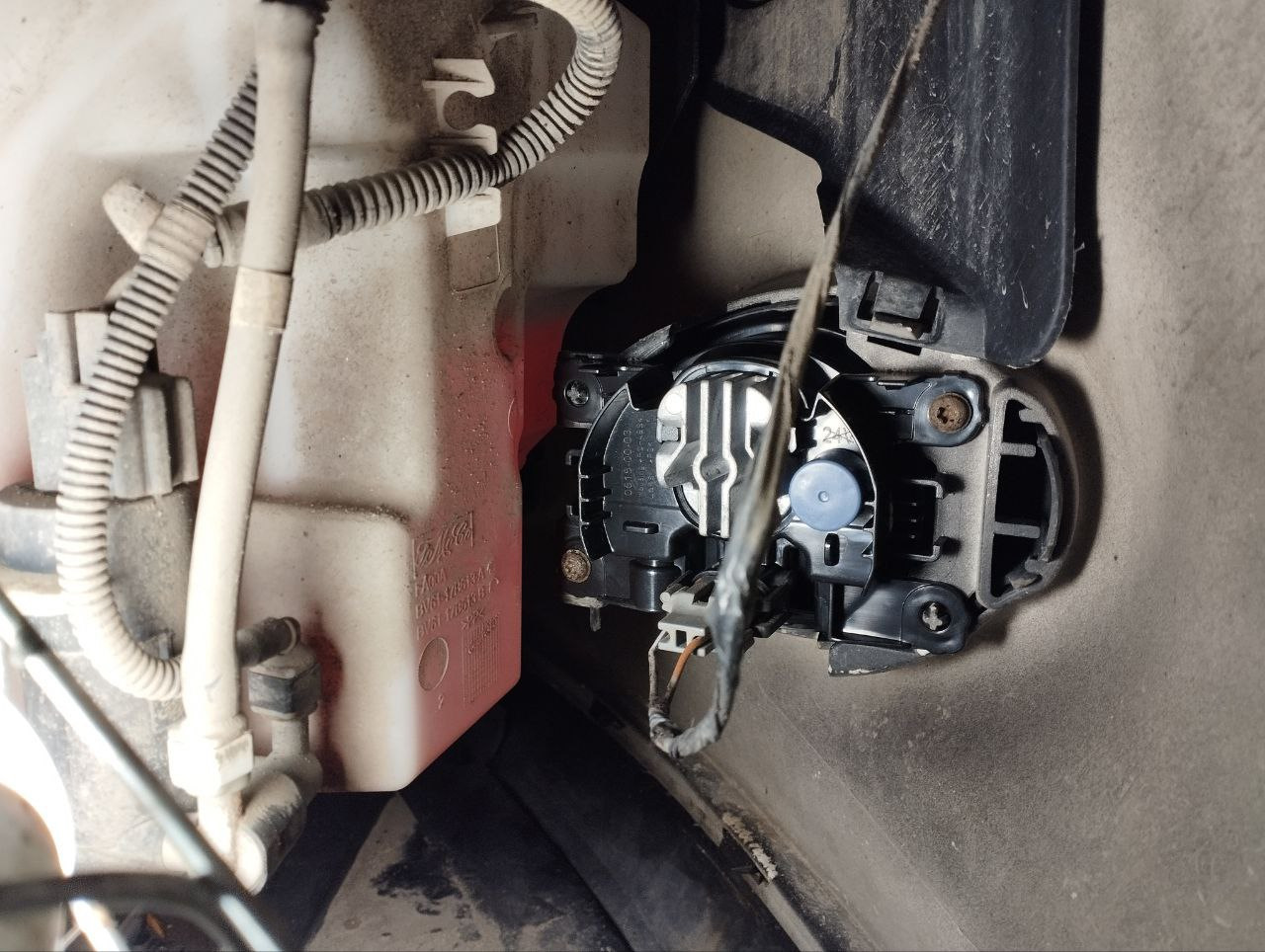 LED противотуманные фары Форд Фокус 3 — Ford Focus Wagon III, 1,6 л ...