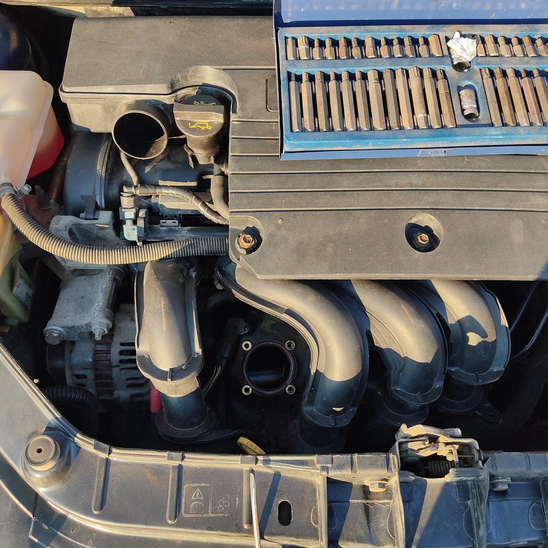 Разводной механизм задних колодок + мелочи, 179 100 км — Ford Fiesta ...