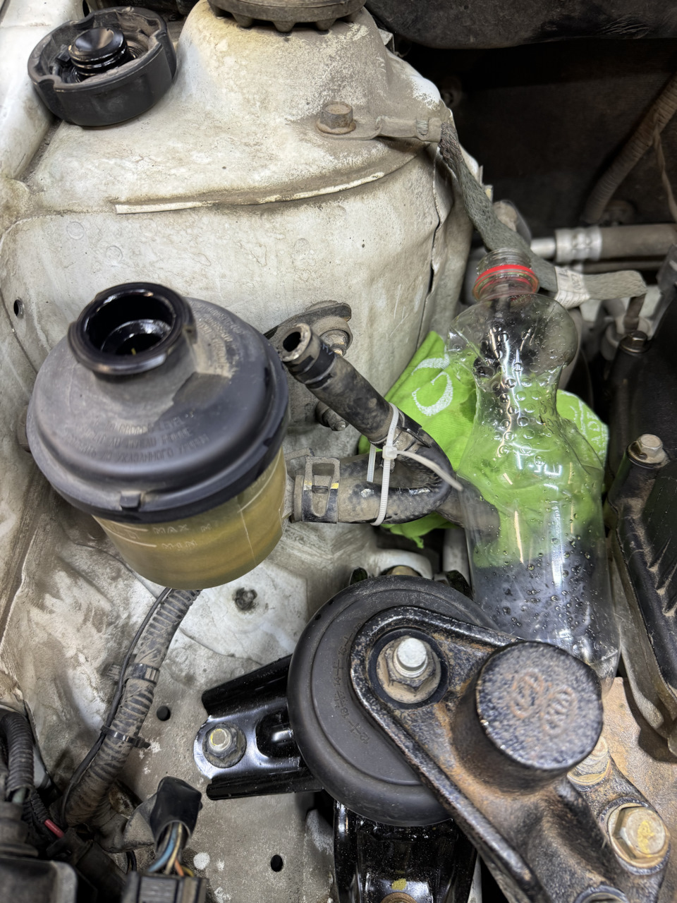 Хитрая конструкция! — KIA Rio (3G)