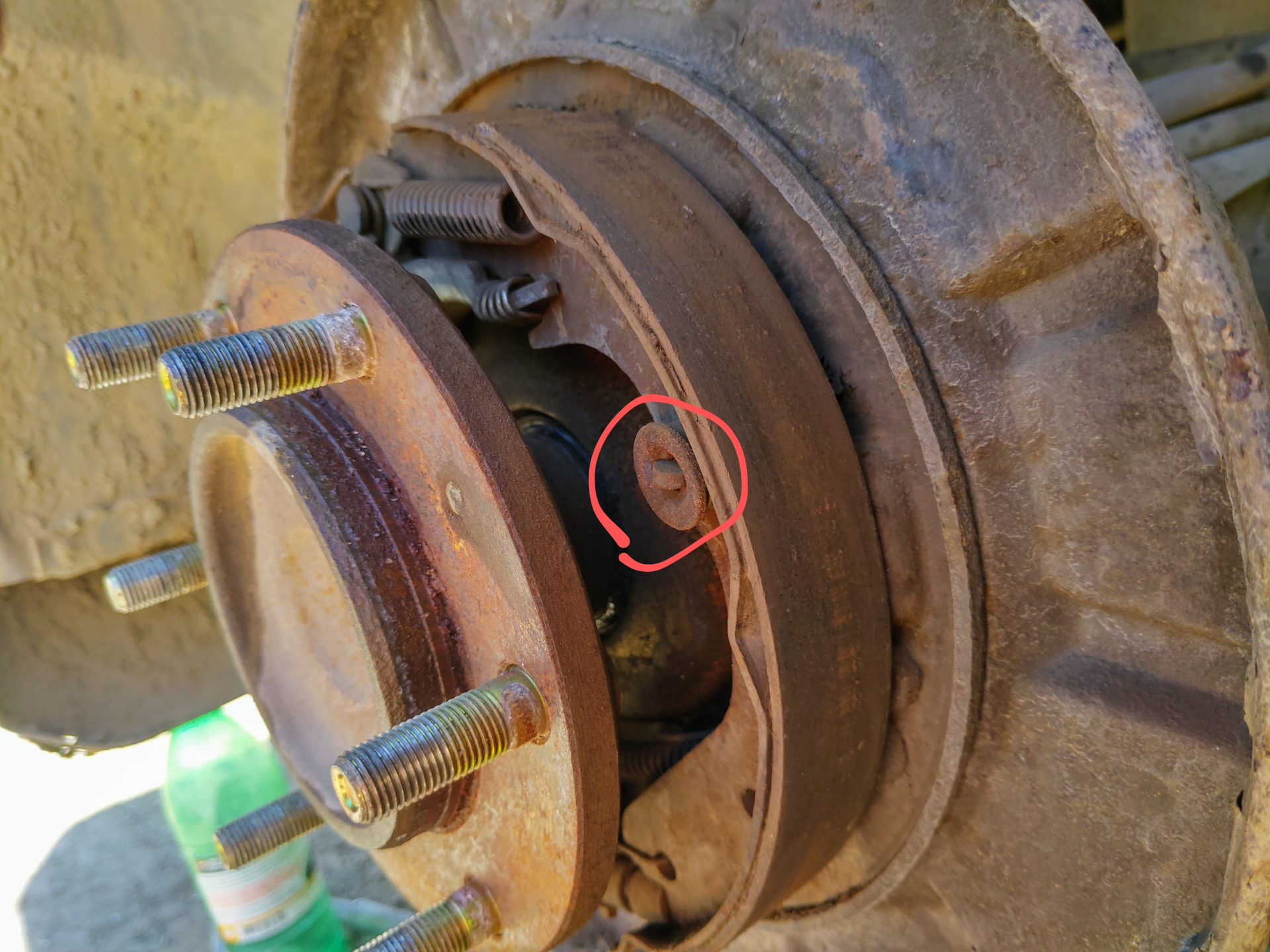 крепление тормозных колодок солярис. ремонтный комплект крепления колодок переднего тормоза 2121 артикул. крепление колодок. крепление колодок. направляющие тормозных колодок комп.