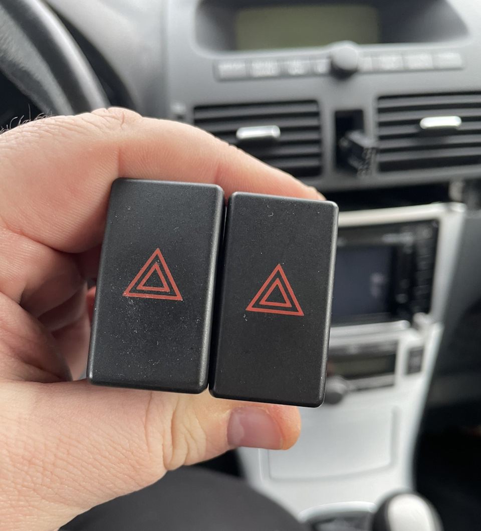 Кнопка аварийной сигнализации, давай не болей (ಥ﹏ಥ) — Toyota Avensis II ...