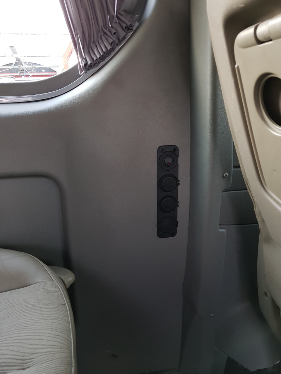 Фото в бортжурнале Opel Vivaro (1G)