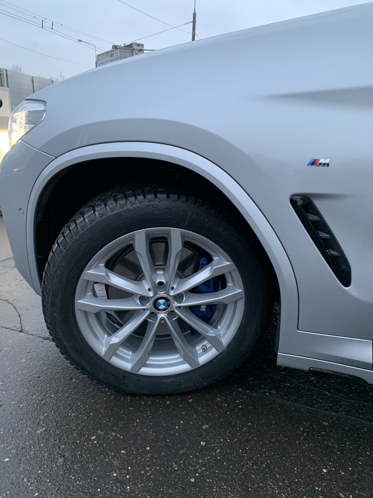 Зимняя шина 245 50 r19. 245/50 R19. BMW x3 245/45 r19. V-spoke 691 r19. 691 Стиль BMW.