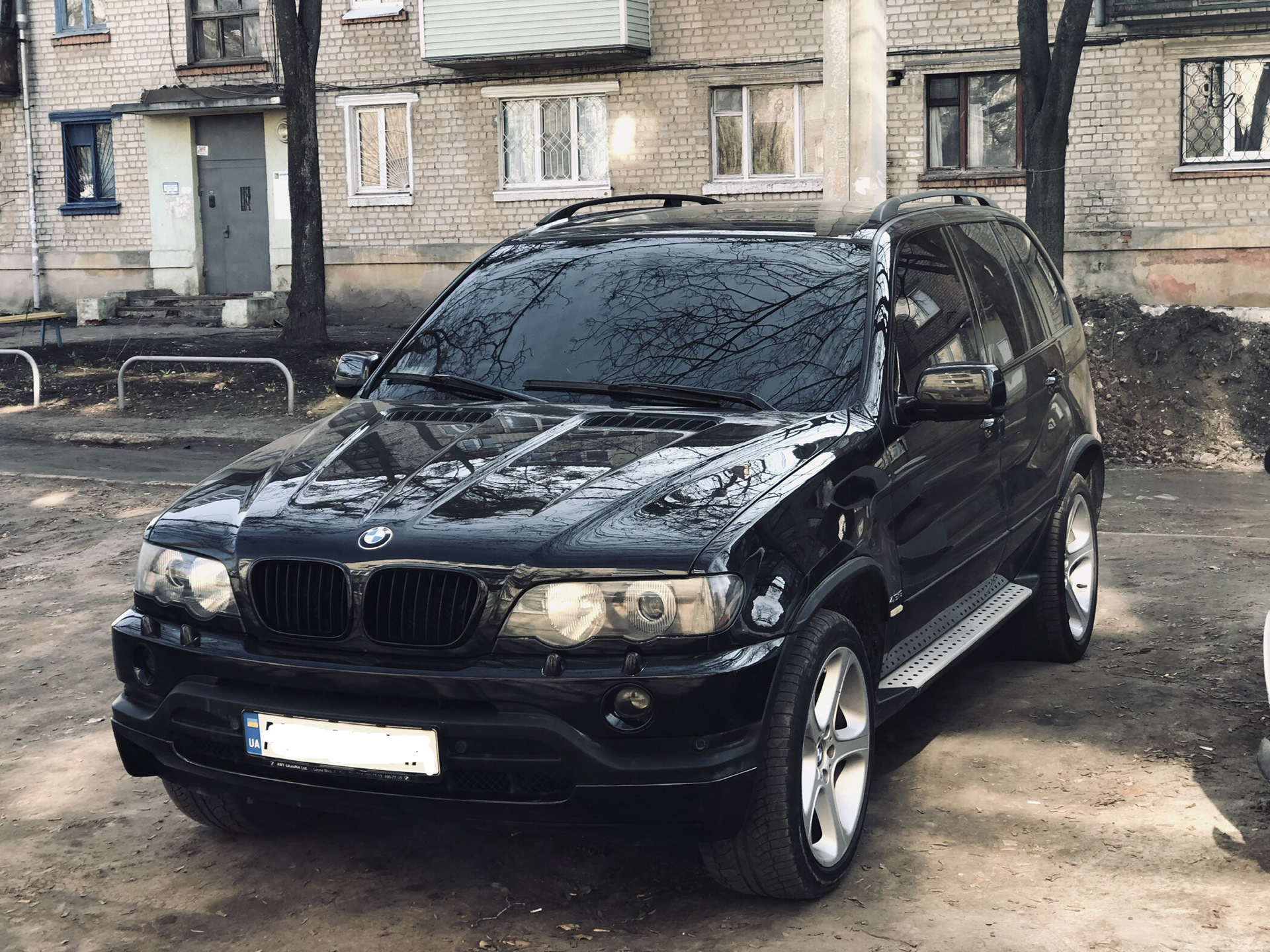 Бумер 2 год. BMW e53 бумер 2. BMW x5 e53 бумер. БМВ x5 2002 бумер. БМВ х5 бумер 2.