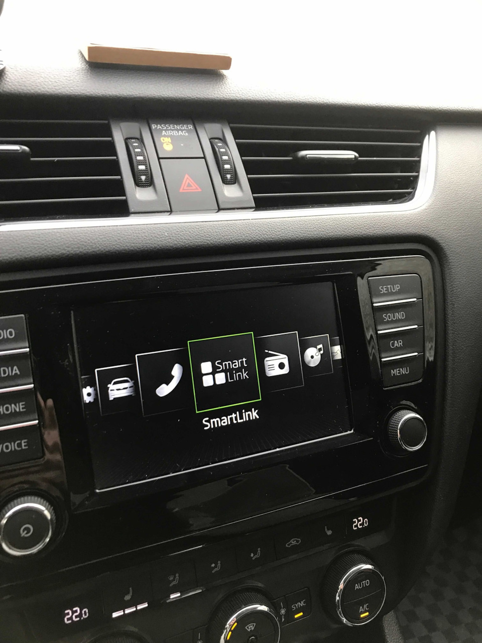 Launch smartlink. Swing 3 skoda rapid. Smartlink skoda активация. Заводская магнитола шкода йети 2016 lg. Sweepstakes - smartlink iii.
