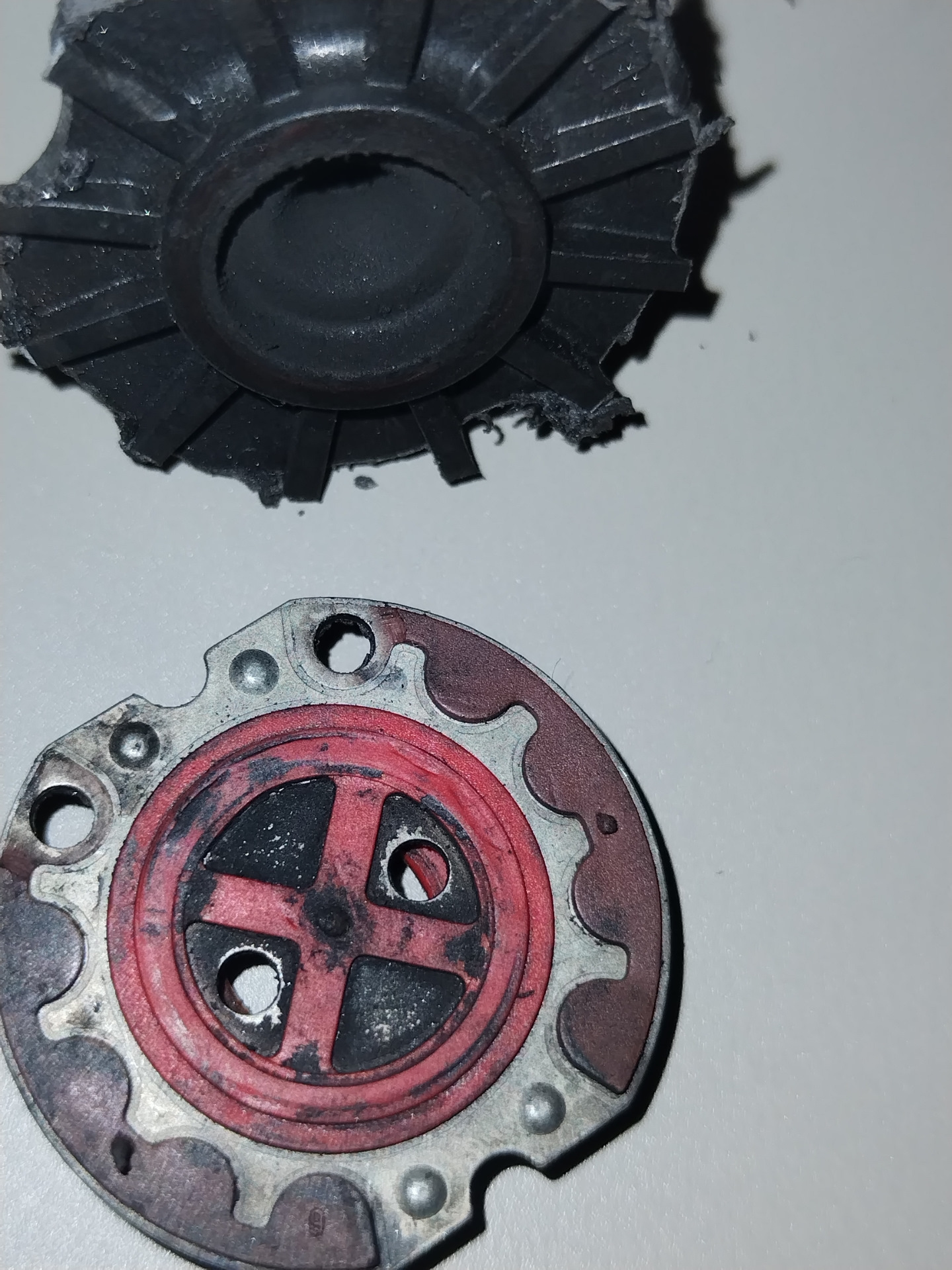 Причины неисправности клапана адсорбера — Opel Corsa D, 1,2 л, 2011 ...