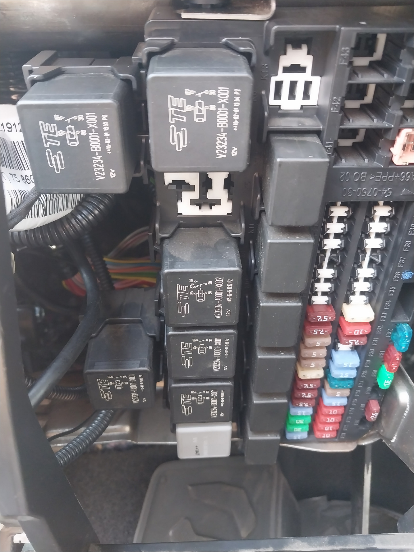 Замена гидрокорректора фар. — Lada Гранта лифтбек, 1,6 л, 2015 года ...