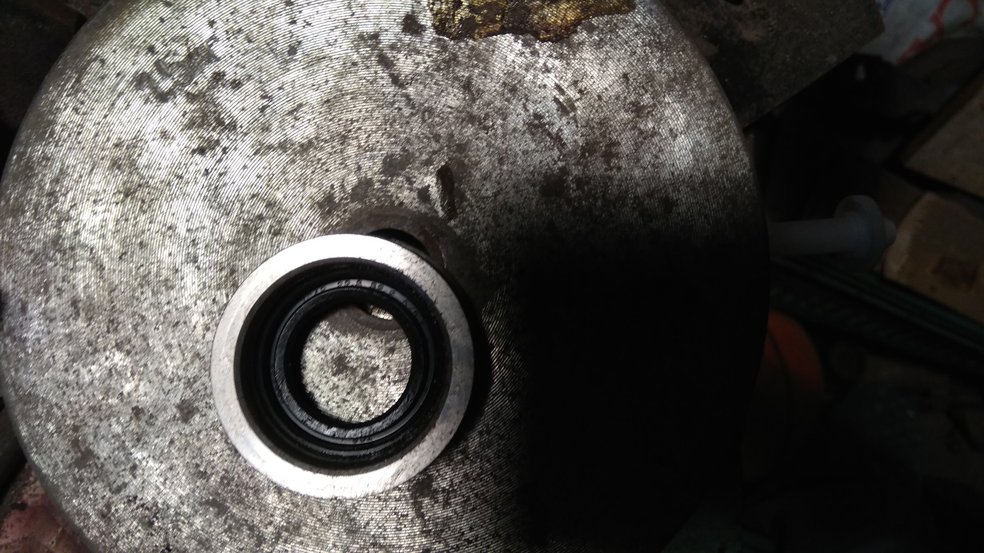 Замена сальника рулевой рейки… — Subaru Forester (SH), 2,5 л, 2010 года ...