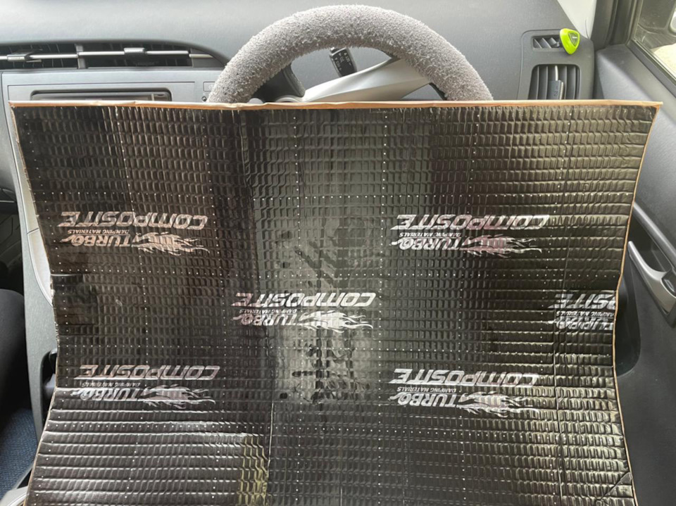 Пора клеить шумку — Toyota Prius (30), 1,8 л., 2009 года | автозвук ...