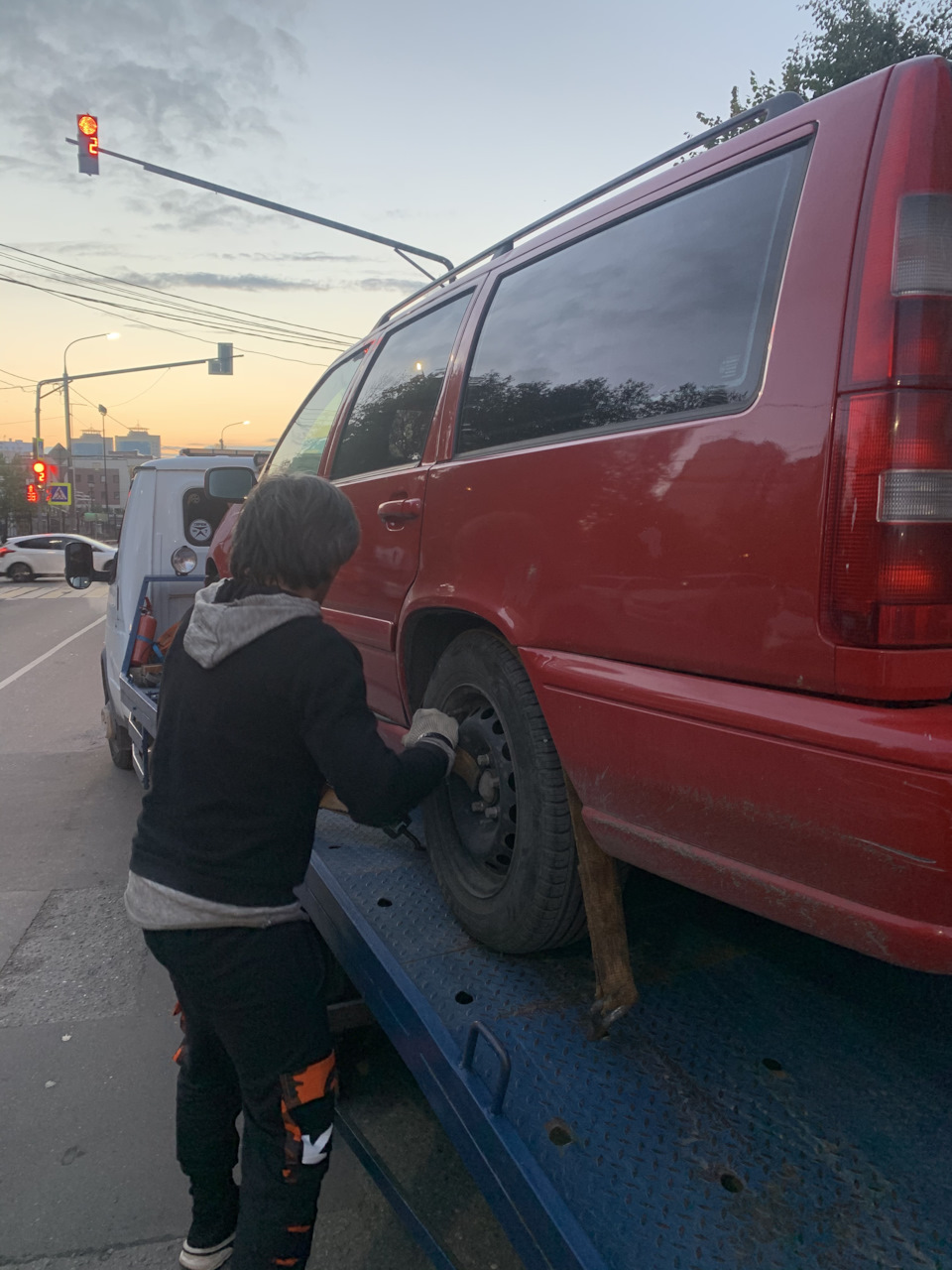 Заглохла. Попутно поменял стартер и датчик температуры антифриза — Volvo  V70 I, 2,5 л, 1997 года | визит на сервис | DRIVE2