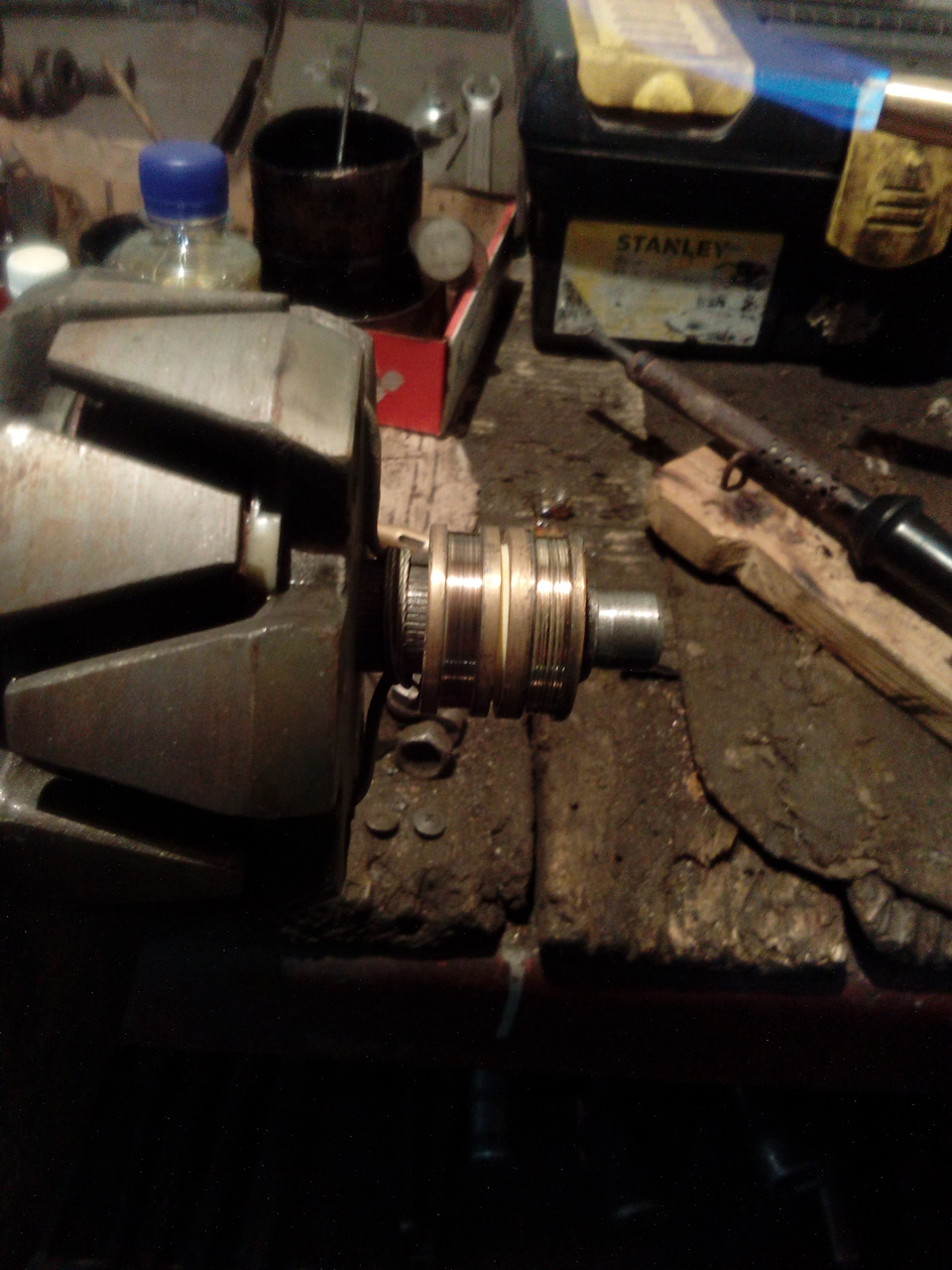 замена кнтактных колец в генераторе — Lada 21051, 1,3 л, 1983 года ...