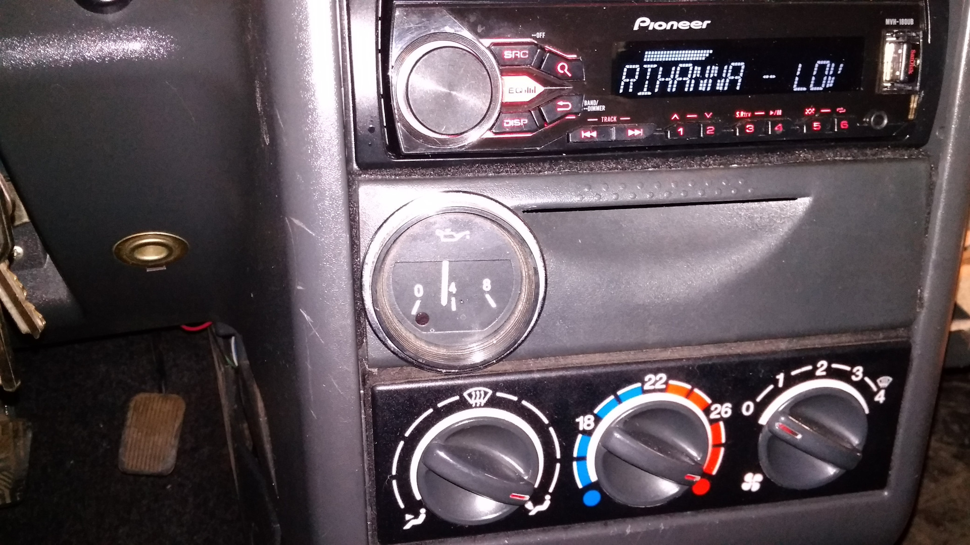 Датчик давления масла классика — Lada 21124, 1,6 л, 2006 года | тюнинг ...