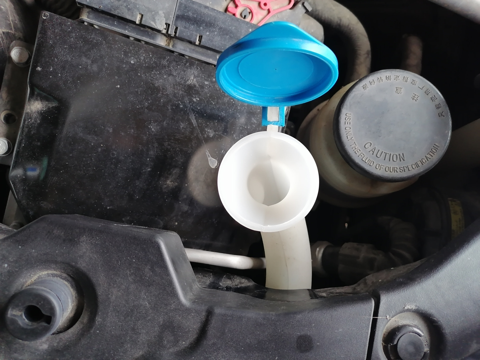 Новая крышка омывателя. Vag в China) — Haval H6 (1G), 2 л, 2017 года ...