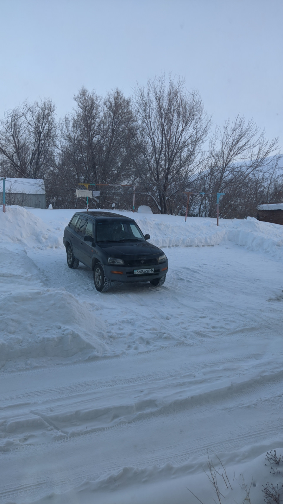 Заклинило замок в мороз -40 и ещё немного неприятностей до кучи — Toyota  RAV4 (I), 2 л, 1997 года | поломка | DRIVE2