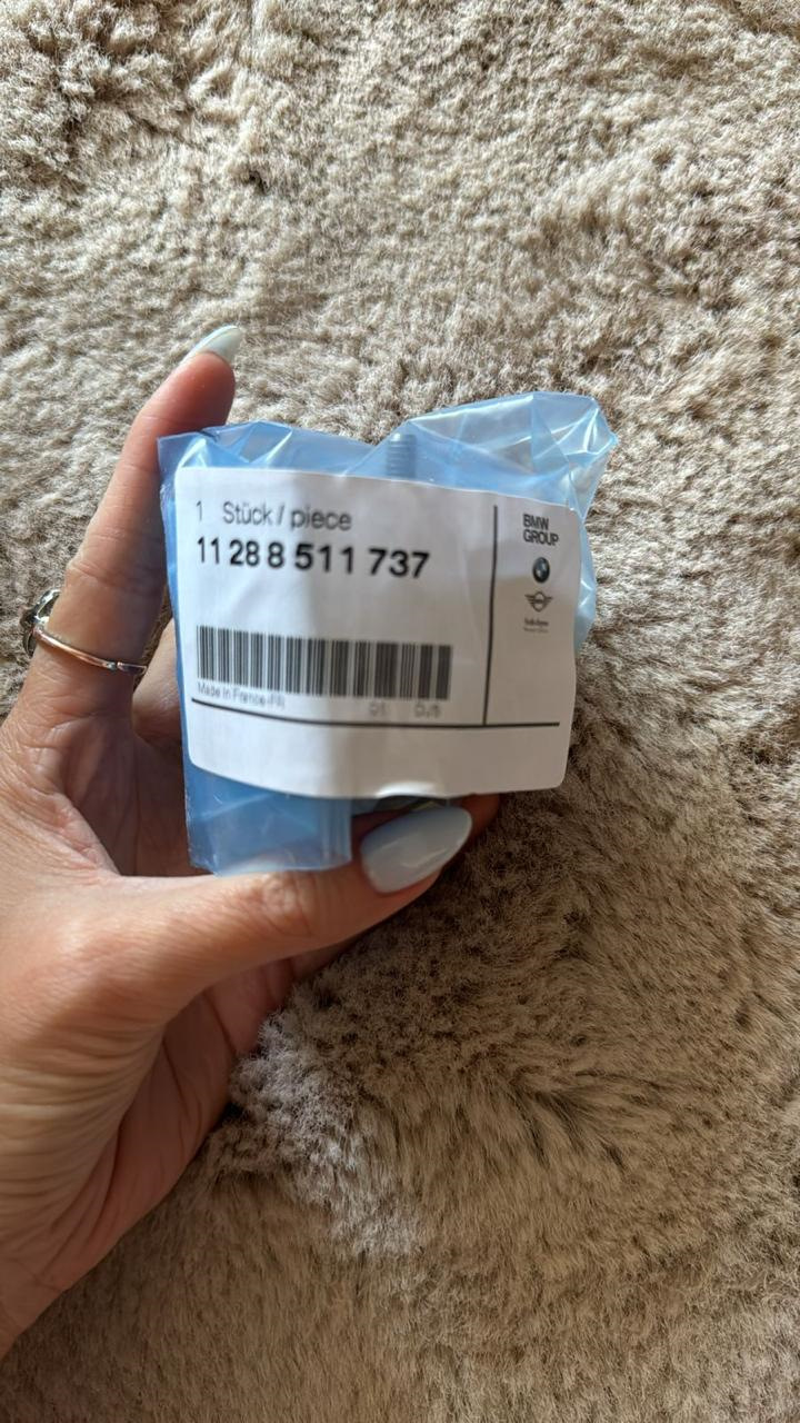 Фото в бортжурнале BMW 5 series Gran Turismo (F07). Запчасти на фото: 11288511737