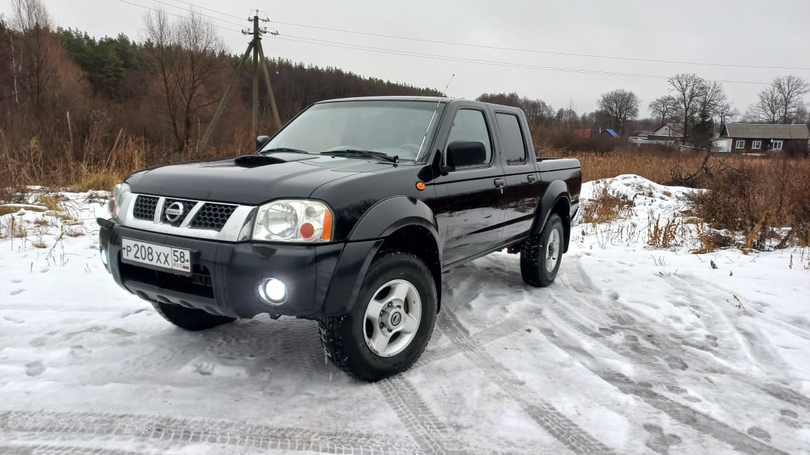 Nissan np300 в горах