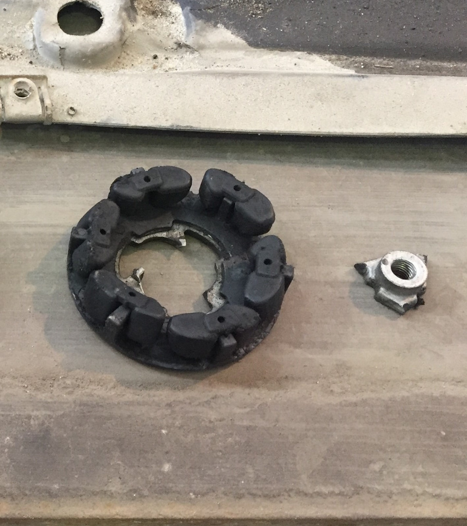 sMAAAgOSKuA 960 Как открутить шкив компрессора кондиционера