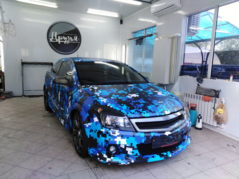 Opel Astra камуфляж