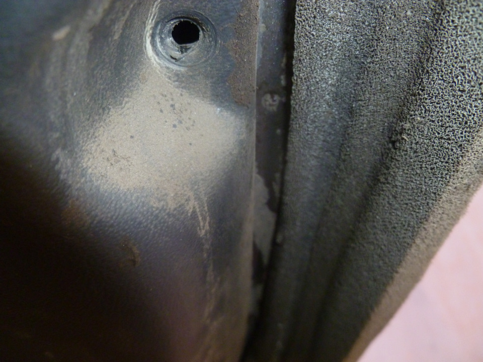 Бежит вода вдоль уплатнитель с внутренней стороны двери — Lada 2120 Надежда