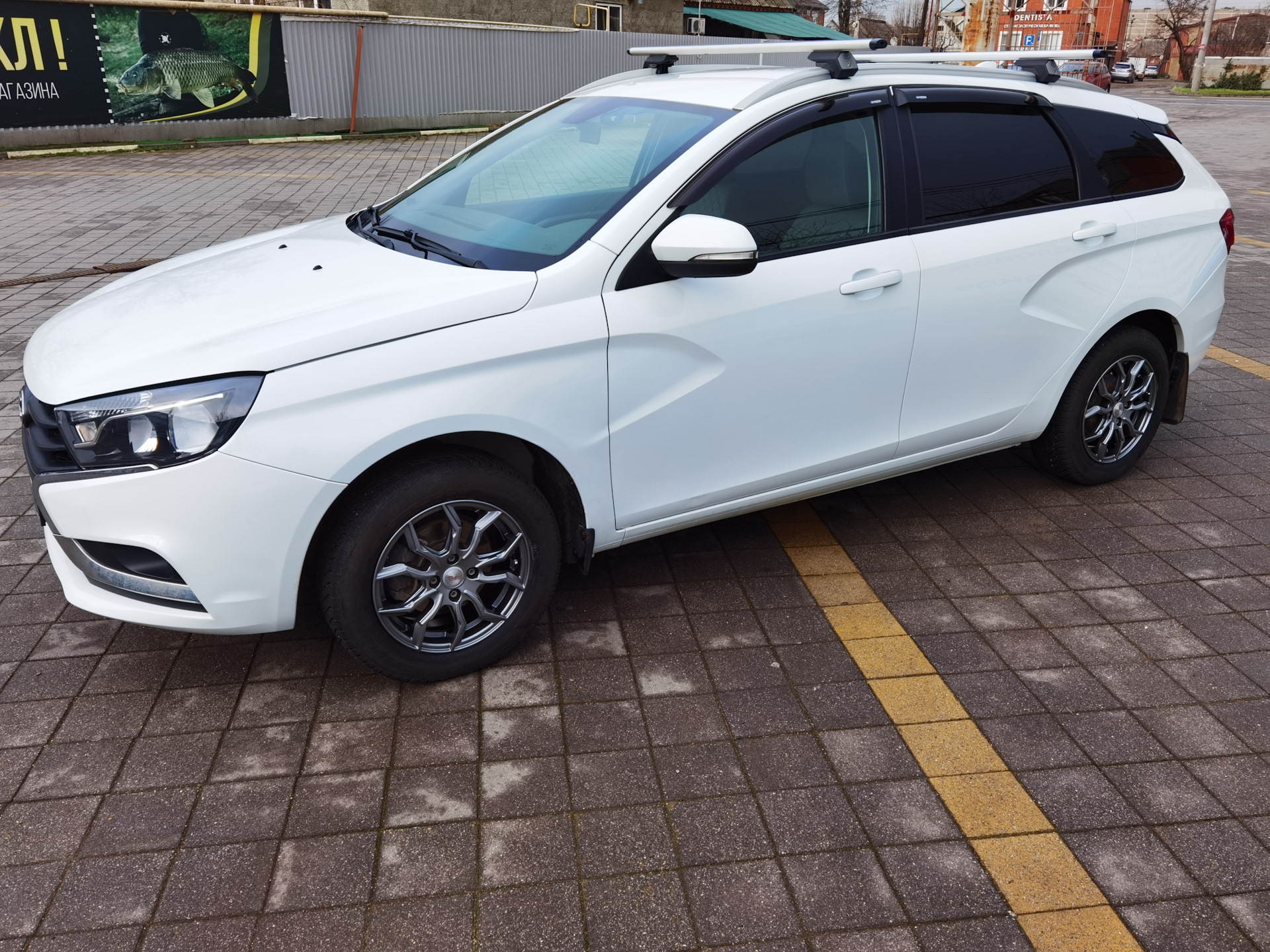 Диски R15 IFREE БOXO (Графит) — Lada Vesta SW, 1,6 л, 2019 года ...