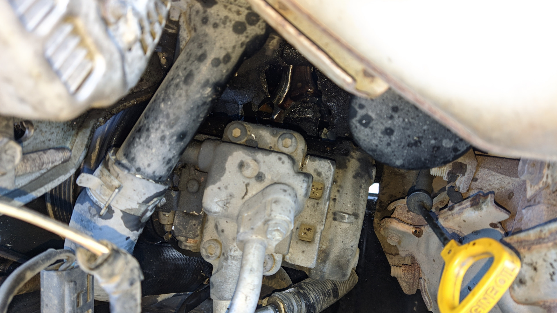 Двигатель не дожил до капиталки — Toyota RAV4 (I), 2 л, 1997 года ...