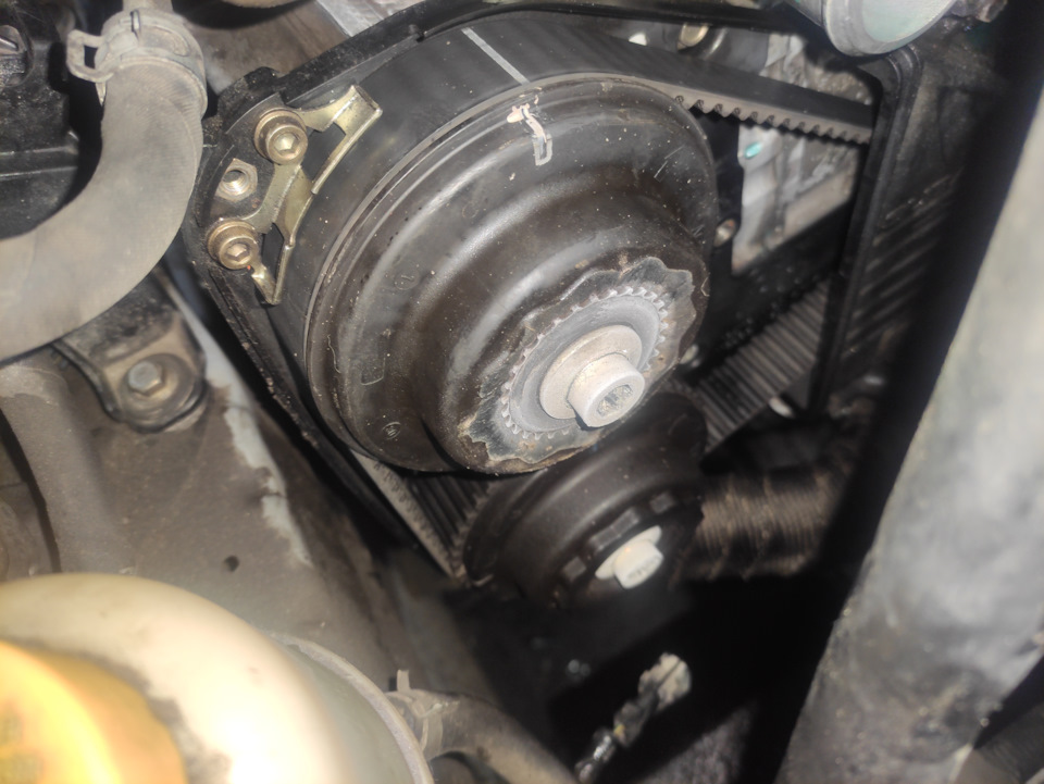 Замена шестерни распредвала — Subaru Legacy B4 (BE), 2 л, 2000 года ...