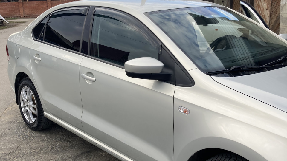 Какой фирмы колодки ? — Volkswagen Polo Sedan, 1,6 л, 2011 года ...