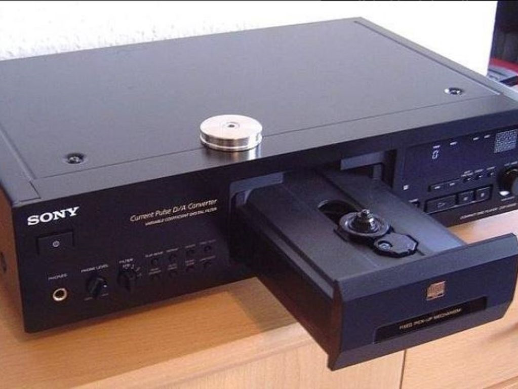 Куплю cdp sony. Sony CDP-xb930qs. CD-проигрыватель Sony CDP-xb930. Sony CDP 930. Sony CDP-xe200.