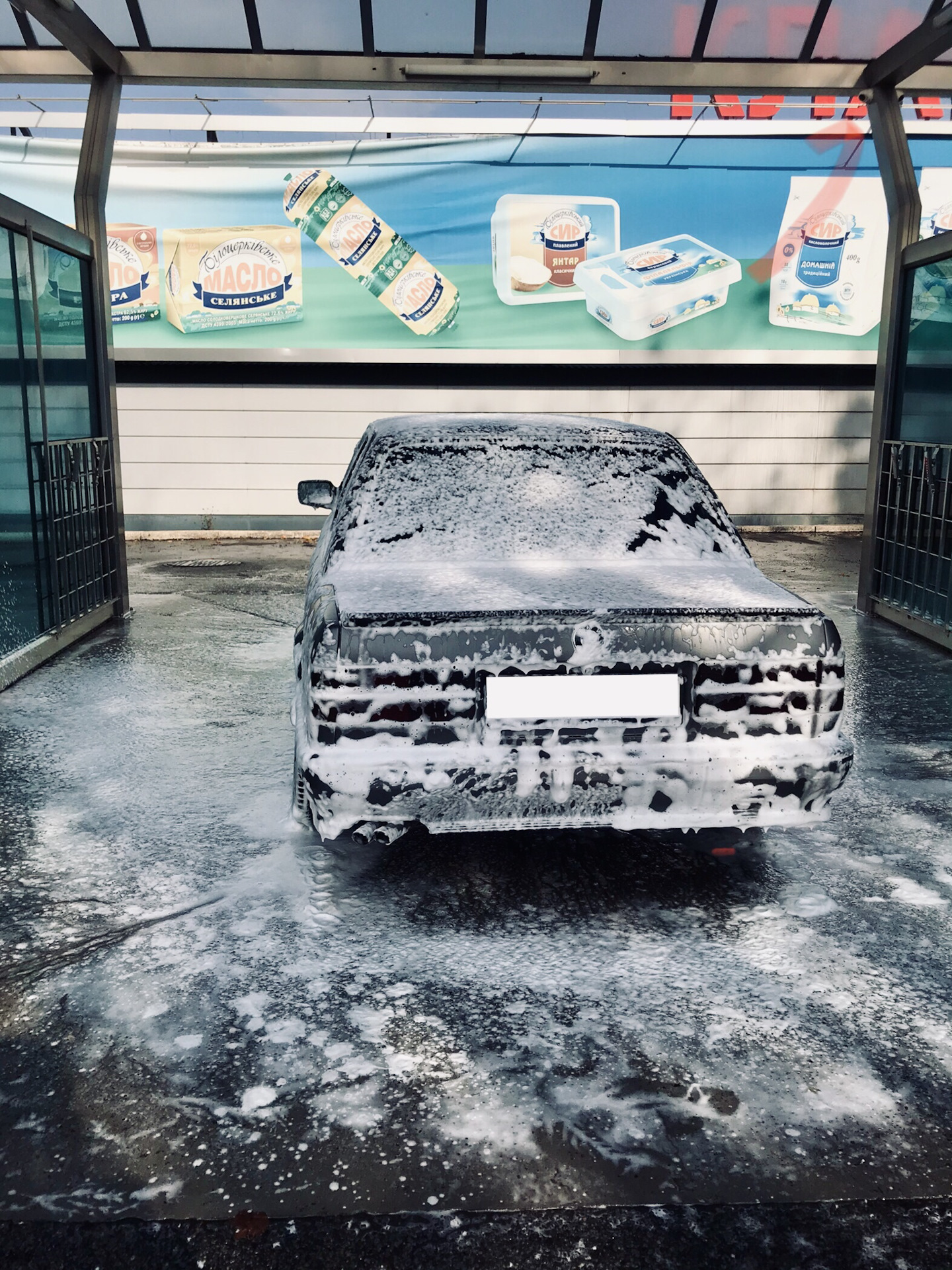 После мойки зимой. Машины после автомойки зимой. BMW Wash. Способы от заморозки, машина после автомойки..