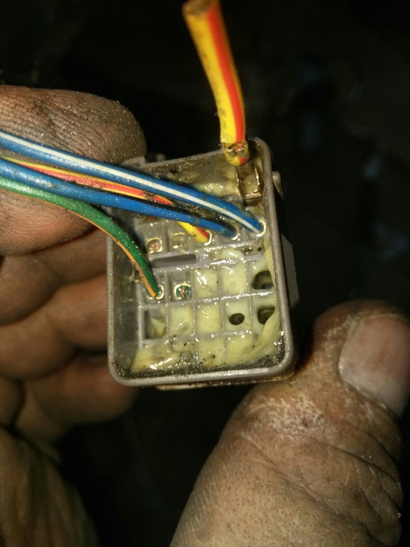 Замена кузовных элементов — Honda Civic Hatchback (6G), 1,4 л, 1998 ...