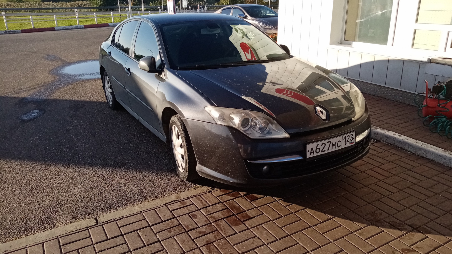 Renault Laguna III 1.5 дизельный 2008 | Летучий голландец на DRIVE2