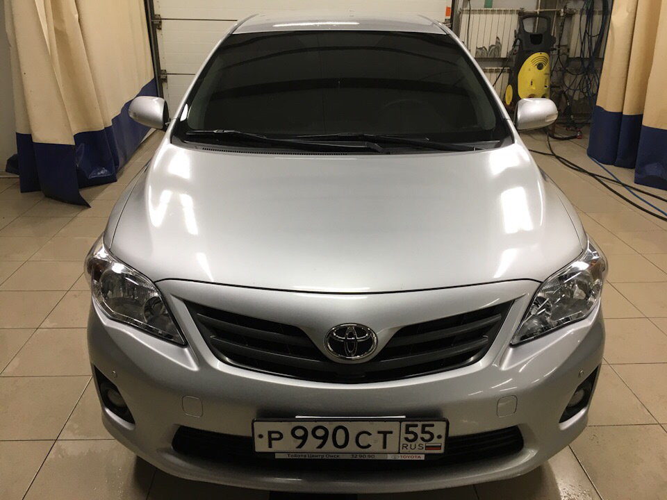 Тойота королла 150 1.6. Toyota Corolla e150 антихром. Антихром Тойота Королла 150. Toyota Corolla 150 тонированная. Тойота Королла 2011 тонировка.