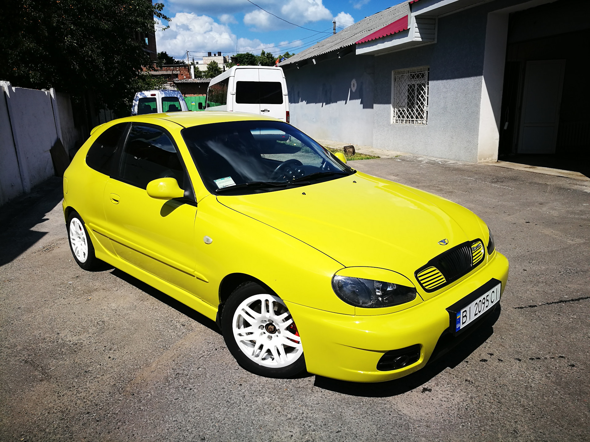 Daewoo lanos купе